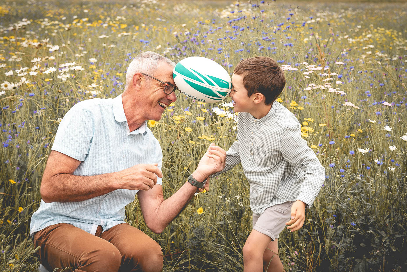 photo d'un enfant avec son papi à toulouse